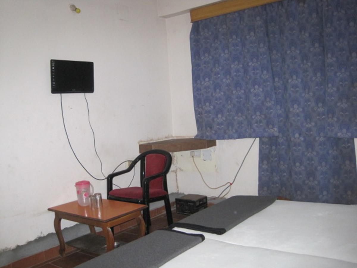 Hotel Arya Palace 푸리 외부 사진