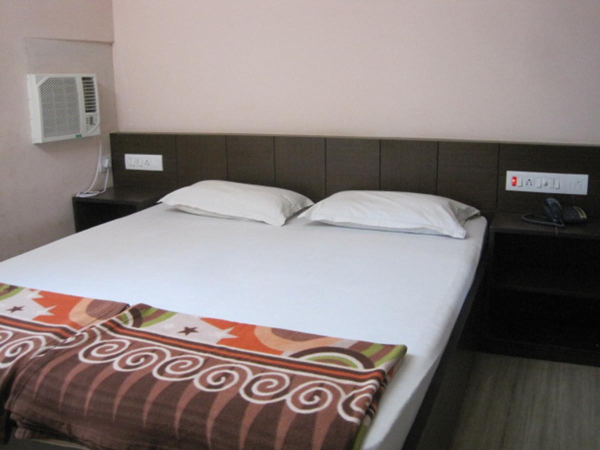 Hotel Arya Palace 푸리 외부 사진