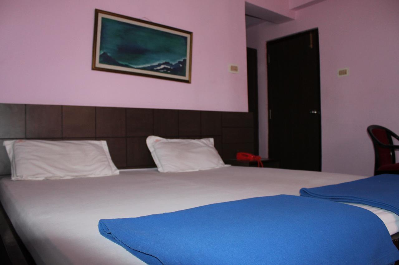 Hotel Arya Palace 푸리 외부 사진